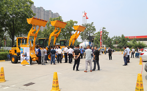 谈球吧体育官网.jpg