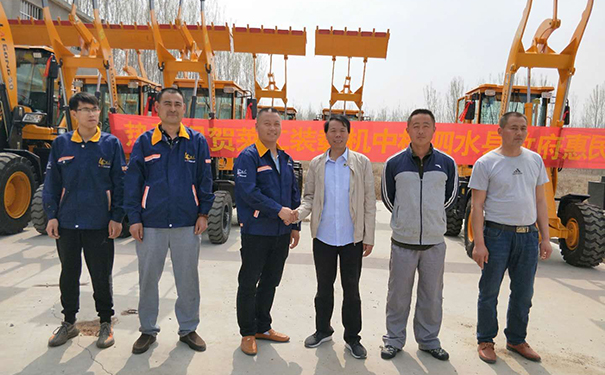 谈球吧体育官网.jpg