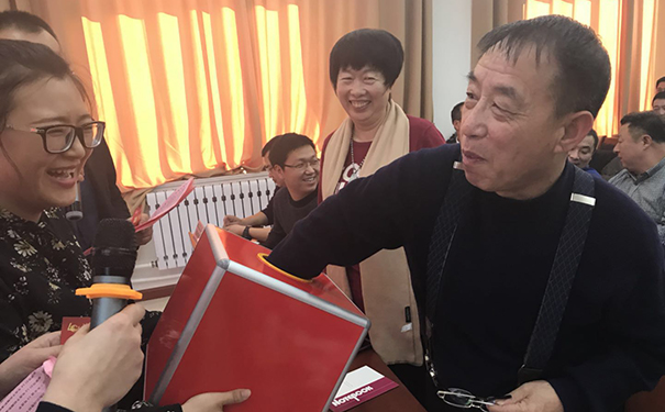谈球吧体育官网.jpg