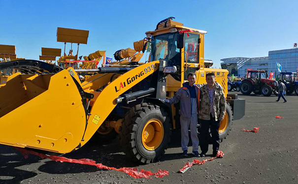 谈球吧体育官网.jpg